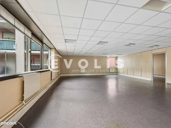 Bureaux 180 m²