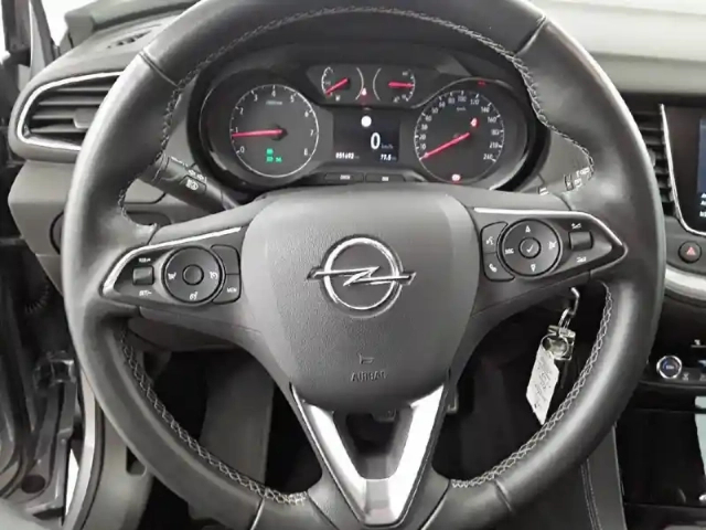 Opel Grandland X 1.2 turbo 130 ch — photo 9
