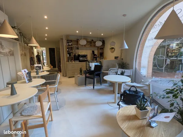 Local 48 m² Castres