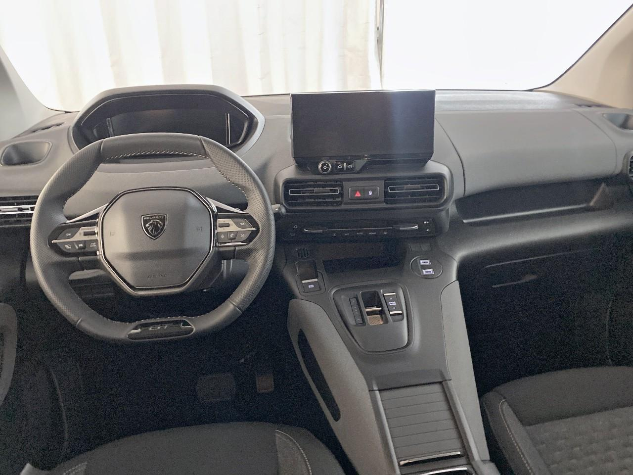 Peugeot Rifter m diesel 130 ch automatique 5pl gt — photo 8