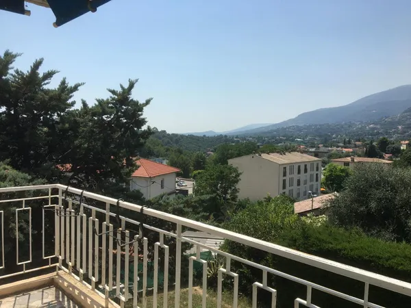 2 Pièces avec Parking privé - Vence