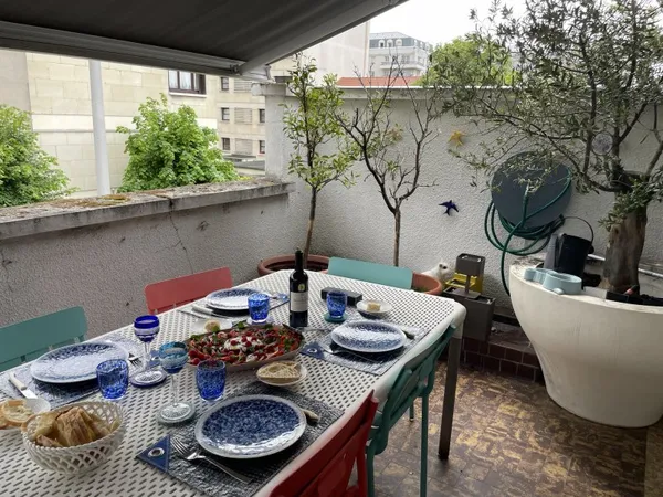 Vends maison atypique avec parquet
