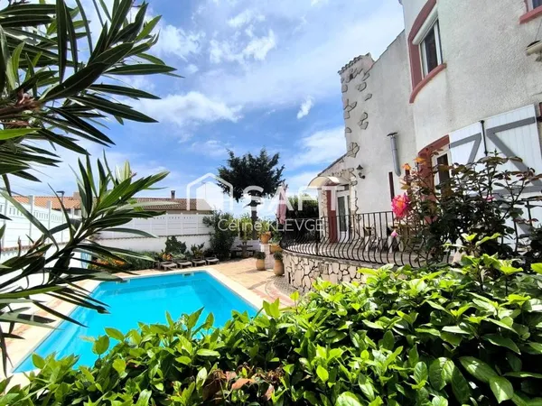 MAISON 160M² AVEC PISCINE