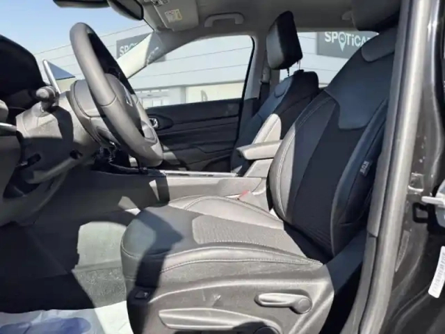 Jeep Compass 1.3 turbo t4 240ch phev 4xe overland at6 eawd — photo 9