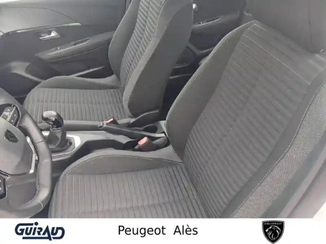 Peugeot 208 puretech 75 s&amp;s bvm5 — photo 31