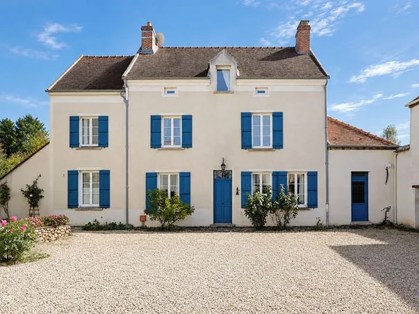 Ancien corps de ferme 1900 avec jardin en coeur de village
