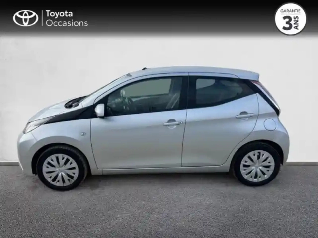 Toyota Aygo 1.0 vvt-i 69ch x-play 5p — photo 3