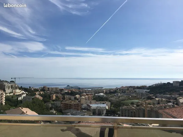 T2 meublé avec terrasse vue mer