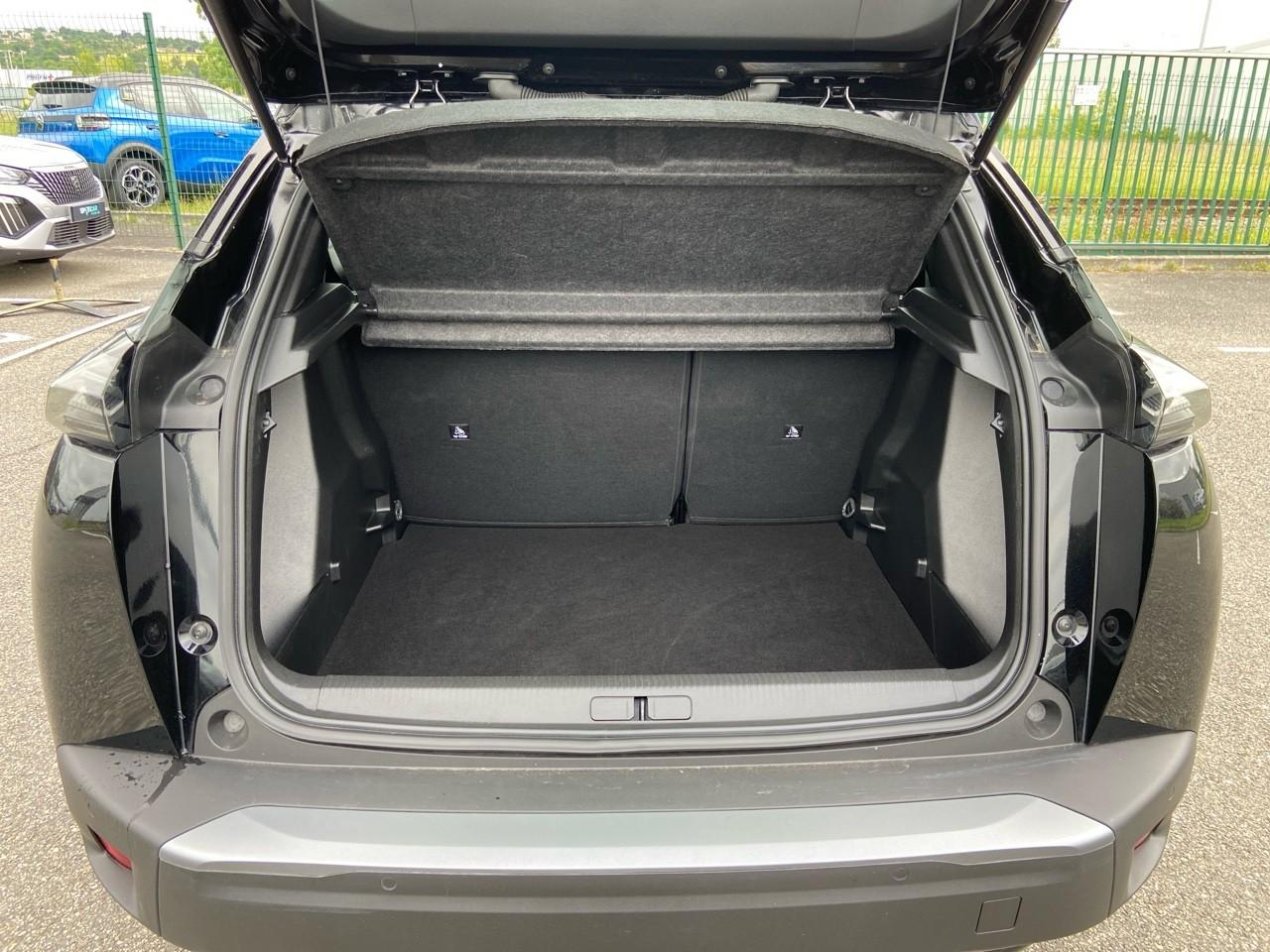 Peugeot 2008 hybrid 136 e-dcs6 style — photo 6
