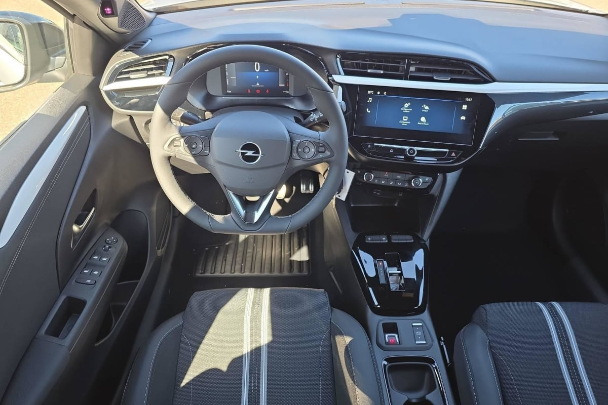 Opel Corsa — photo 13