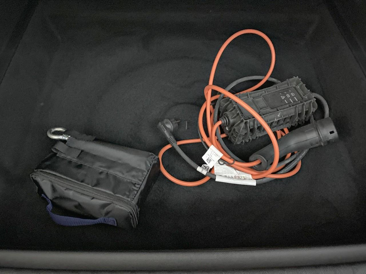 Peugeot 3008 hybrid 145 e-dcs6 gt — photo 16