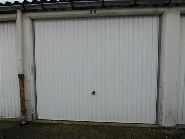 Garage/Parking