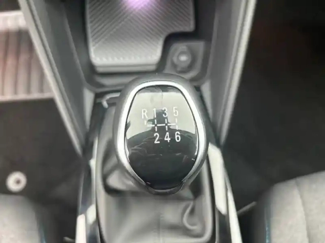 Citroën C4 puretech 130 s&amp;s bvm6 — photo 37