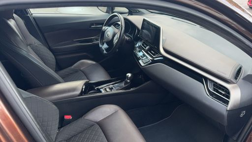 Toyota C-HR 1.8 VVT-i 122 Hybrid 2WD CVT 99 - Distinctive – 2018 – 100514 km – Hybride essence – Boîte Automatique — photo 29