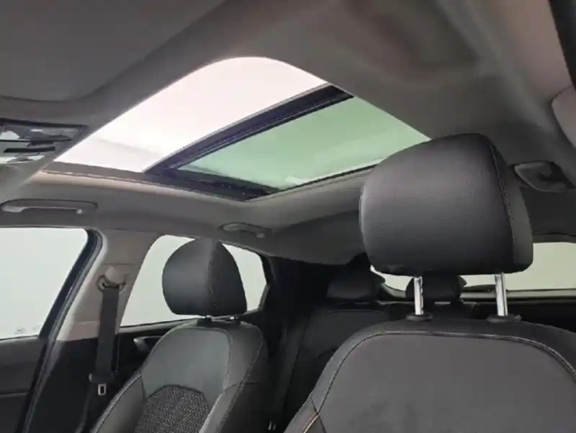 Kia Xceed 1.4 t-gdi 140ch launch edition dct7 + toit ouvrant — photo 29