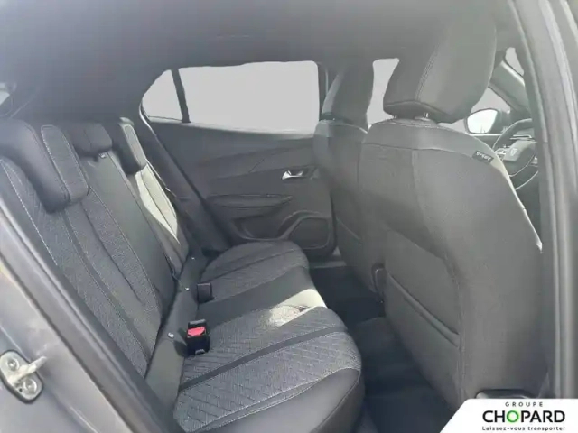 Peugeot 2008 hybrid 145 e-dcs6 — photo 23