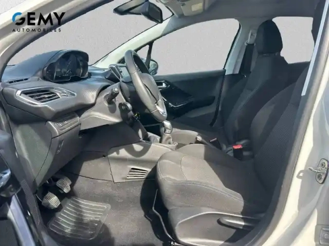 Peugeot 208 puretech 82ch s&amp;s bvm5 6.2 evap — photo 60