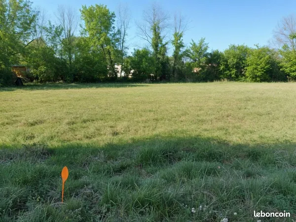 Terrain à bâtir de 501 m² à SAINT-ETIENNE-DE-TULMONT (82) au prix de 49500