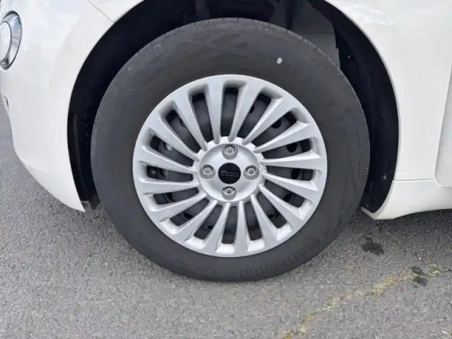 Fiat 500 e 118ch my23 — photo 11