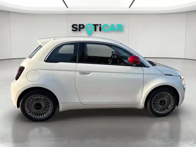 Fiat 500 e 118ch (red) my23 — photo 8