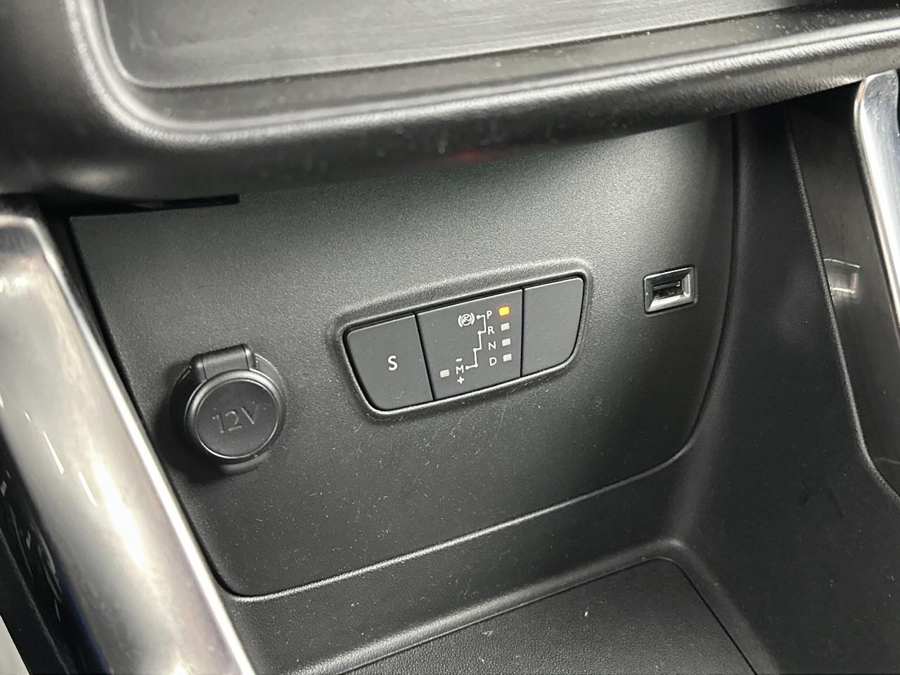 Citroën C3 Aircross puretech 130 s&s eat6 shine — photo 28