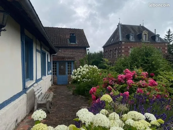 Maison centre Mesnieres en Bray