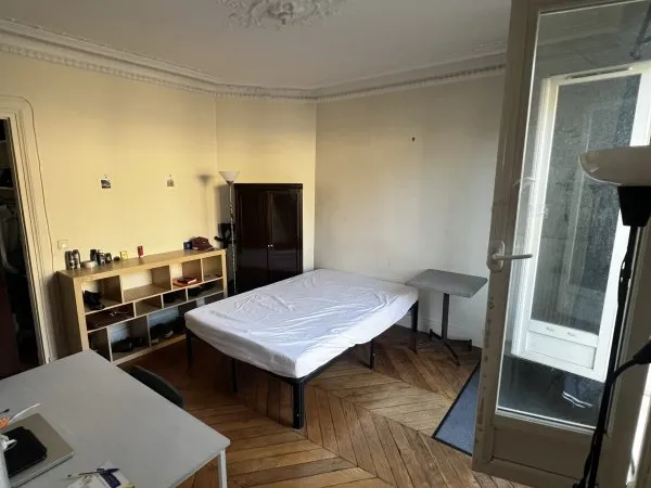 Loue chambre en colocation dans appartement - 100 m²