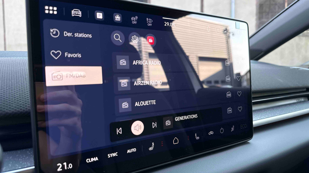 Volkswagen ID.3 Neo 50 kWh — photo 46