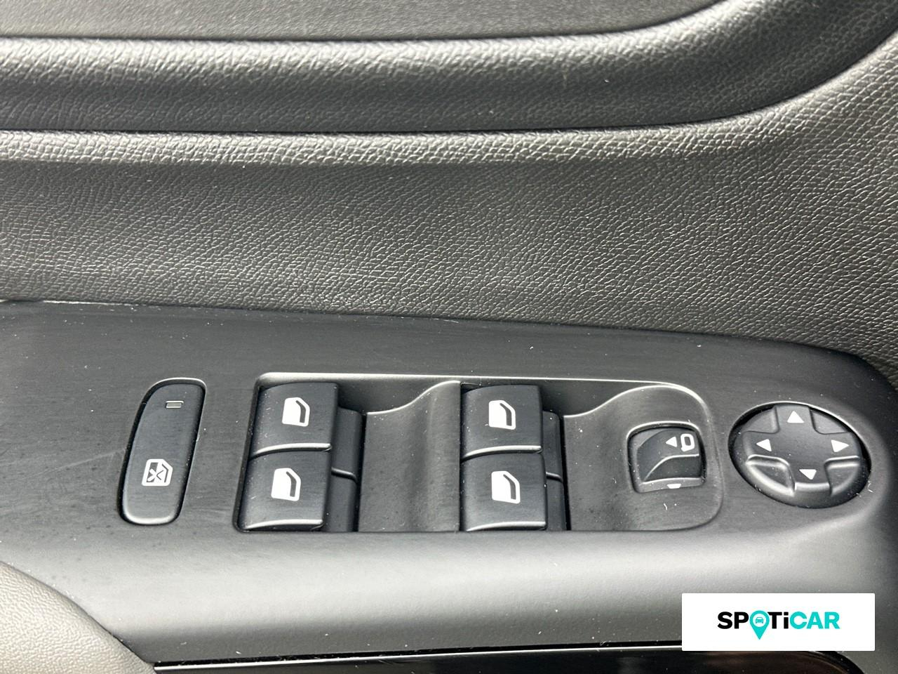 Citroën C5 Aircross bluehdi 130ch s&s shine eat8 — photo 19