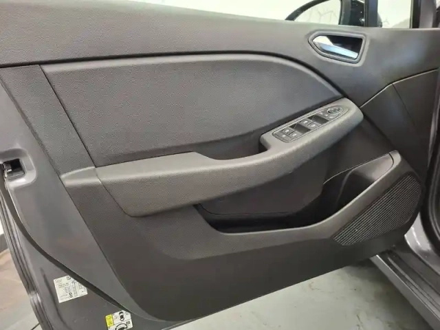 Renault Clio tce 90 — photo 21