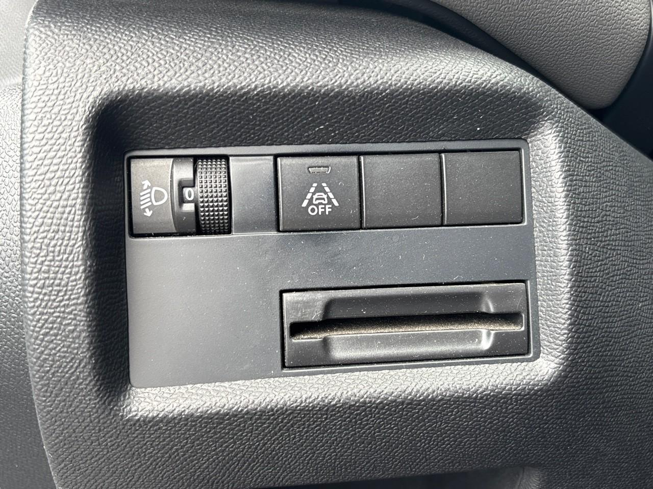 Citroën C5 Aircross bluehdi 130ch s&s shine e6.d-temp — photo 18