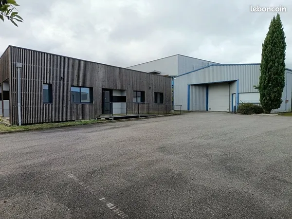 Bureaux 660 m² MONDOUZIL
