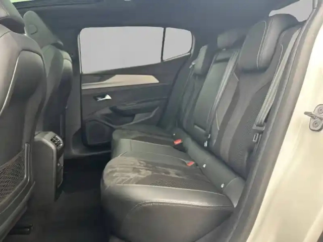 Peugeot 408 puretech 130 ch s&amp;s eat8 — photo 12