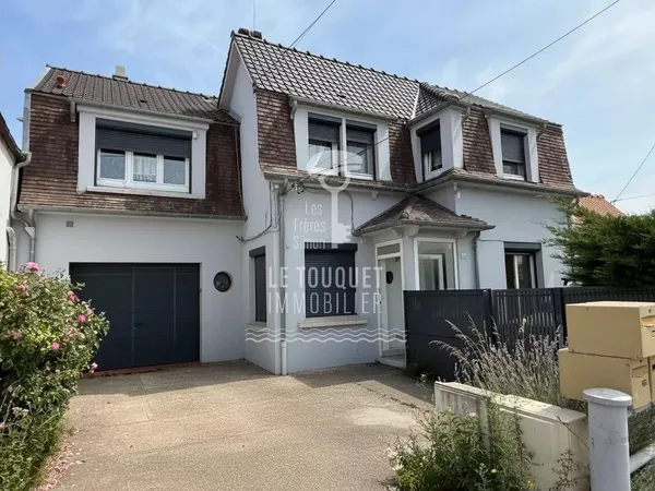 Propriété de rapport à Cucq avec 3 appartements et une maison tous loués