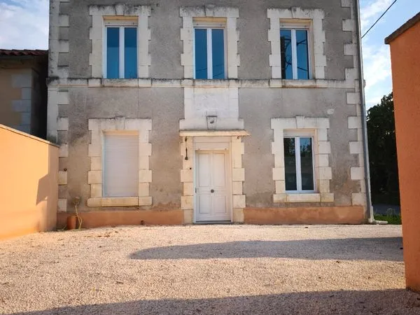 Maison des années 30 rénovée - 165 m² - 3 chambres + 60 m² de potentiel