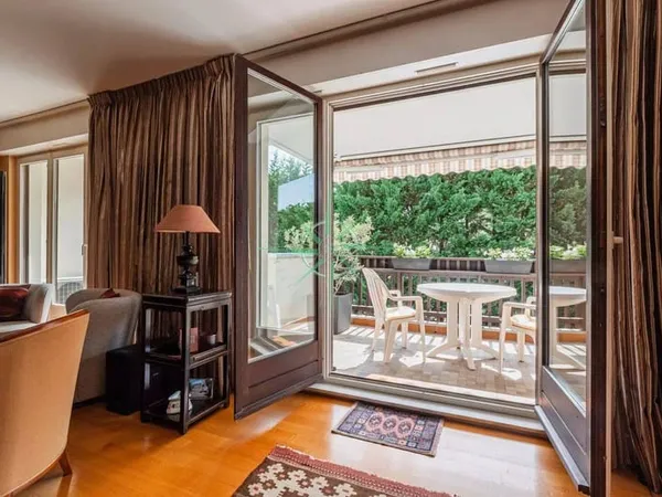 Appartement 6 pièces 150 m²