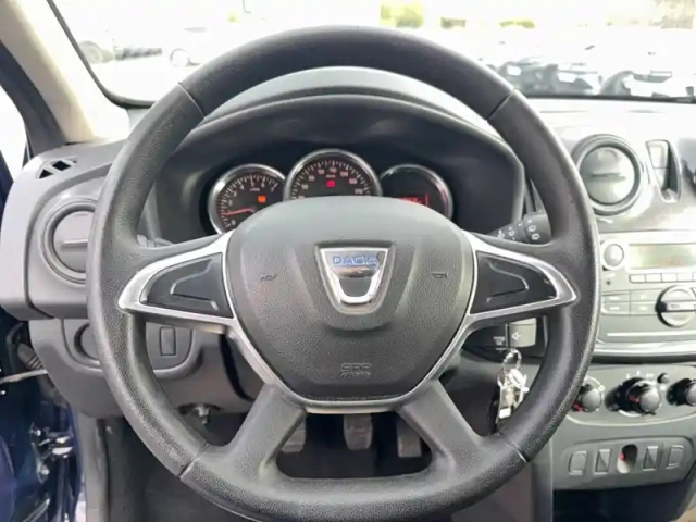 Dacia Sandero eco-g 100 — photo 60