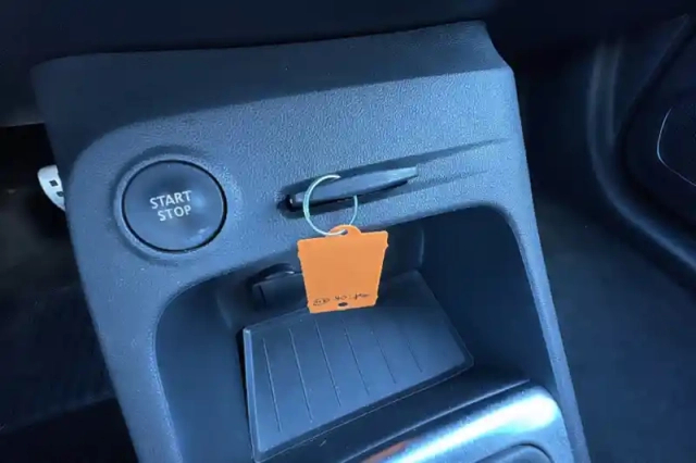 Renault Captur tce 120 energy — photo 79