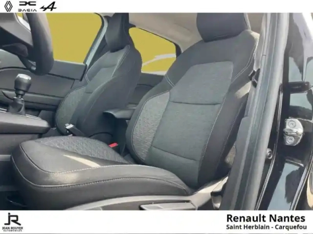 Renault Captur 1.0 tce 90ch evolution — photo 13