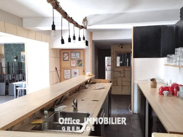 Local commercial 120 m²