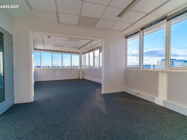 Bureaux de 12 à 37 m² à louer à Dax - Centre d'affaires Le Cap (gare TGV)