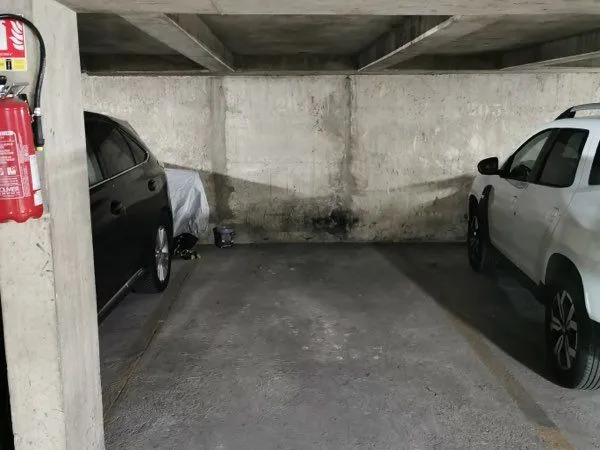 Parking voiture Paris 75010