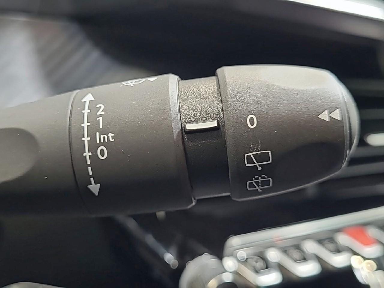 Peugeot 208 bluehdi 100 s&s bvm6 premium — photo 22