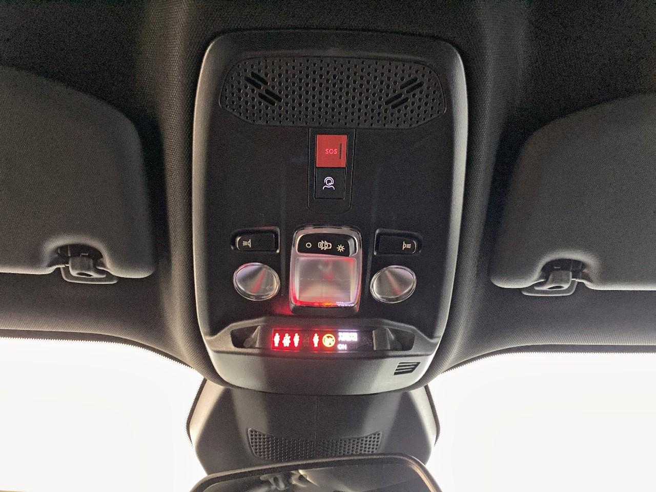 Peugeot 2008 hybrid 145 ch e-dcs6 allure — photo 19