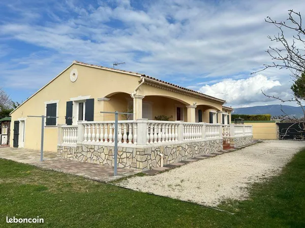 Villa 5 pièces - Lotissement calme - Plain-pied 118m² - Terrain 1287m²