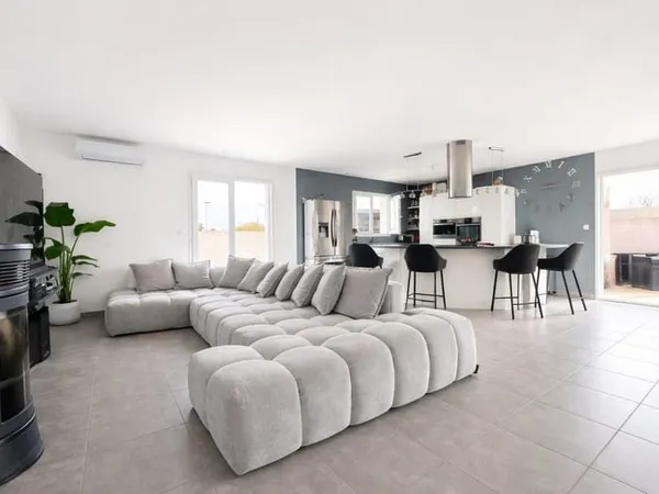 SAINT MARCEL LES VALENCE - MAISON PLAIN PIED 5 PIECES