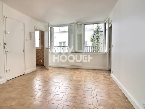 Local commercial + appartement à vendre - 93.53 m² - Lorette/Martyrs