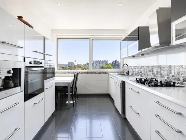 Appartement 4 pièces 141 m²