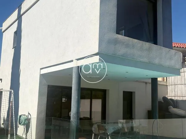 Maison 4 pièces 145 m²