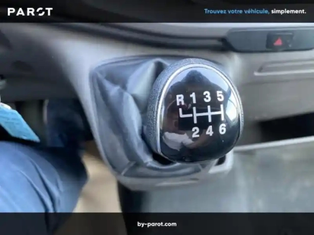 Ford Transit fourgon fg t310 l2h2 2.0 ecoblue 130ch trend — photo 23